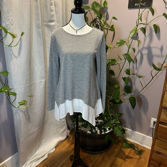 Doe & Rae Tops - Doe & Rae Gray and White Striped Blouse